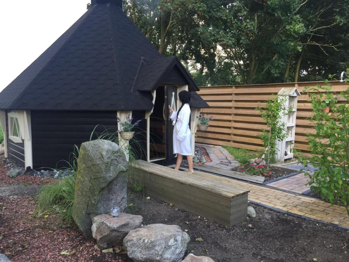Wellness Sauna Beauty Farm Midwolda Panzió Kültér fotó
